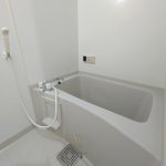 写真は内装済み別号室になります(風呂) 写真は内装済み別号室になります(風呂)