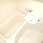 ※室内写真は別号室の写真となります(風呂)