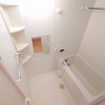 写真は内装済み別号室になります(風呂) 写真は内装済み別号室になります(風呂)