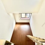 写真は内装済み別号室